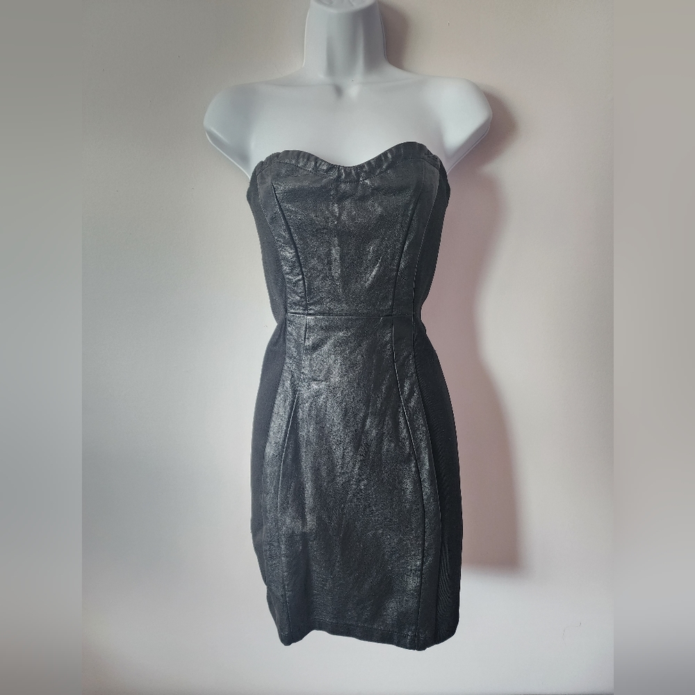 Sister Point faux leather body-con mini
